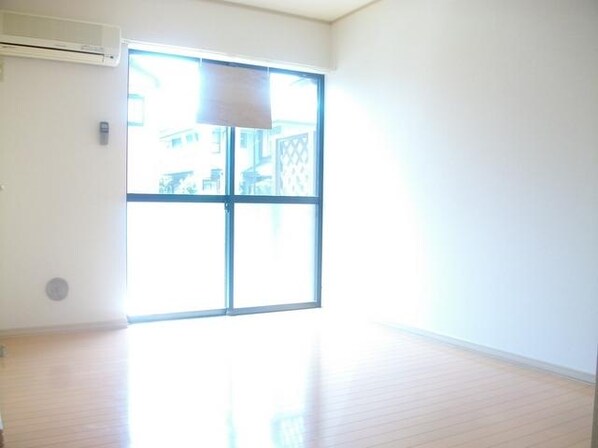 メゾネット・アミの物件内観写真